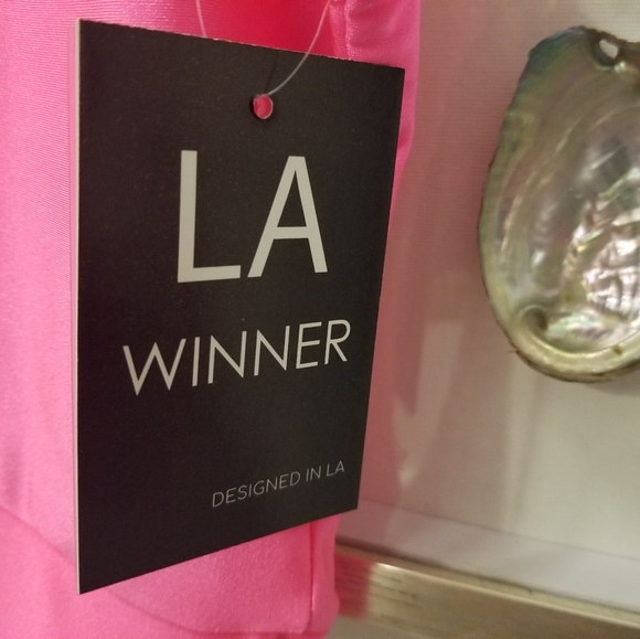 Crop Sport Top - Picture 2 of 3